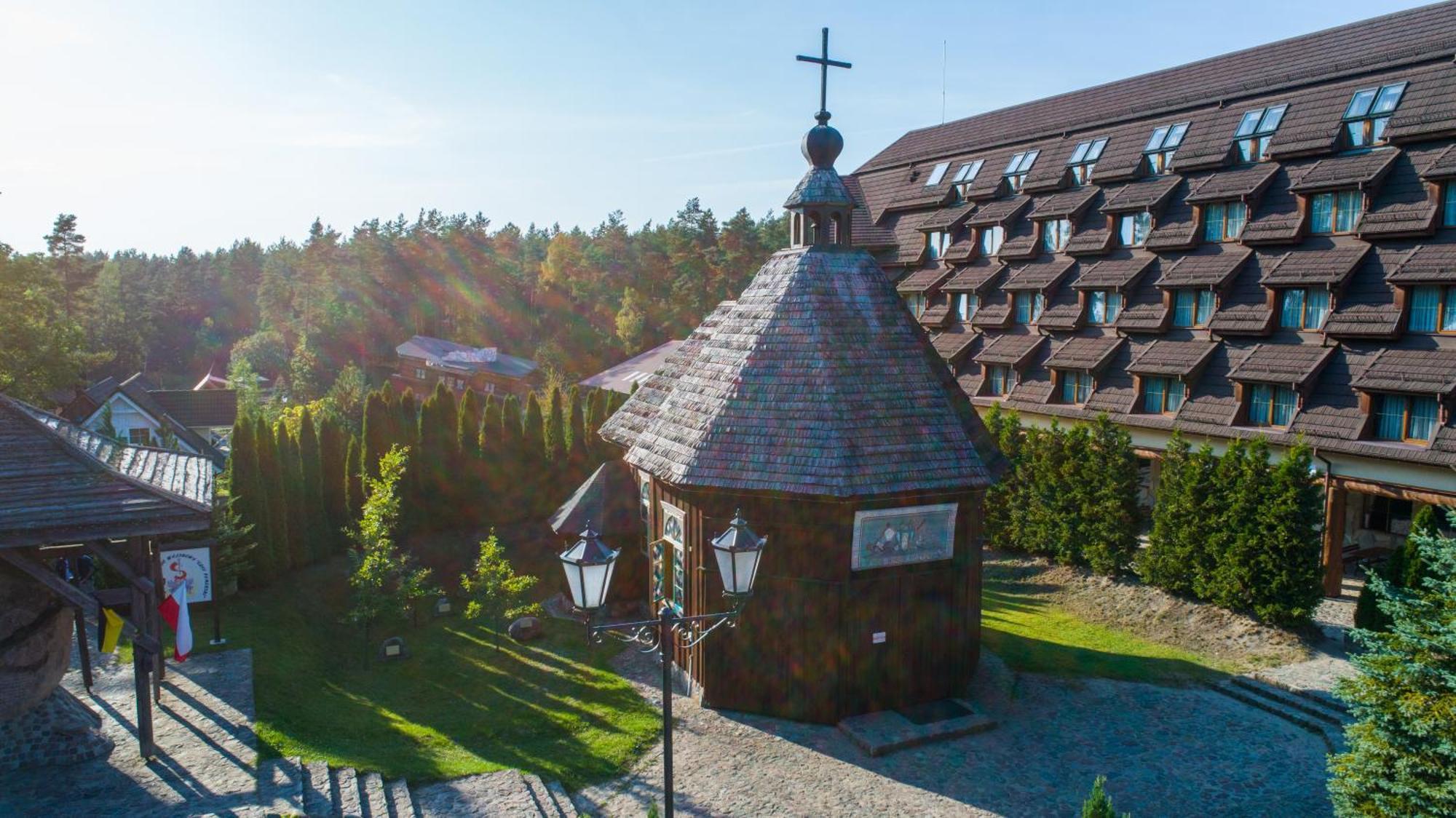 Hotel Szymbark Exterior foto