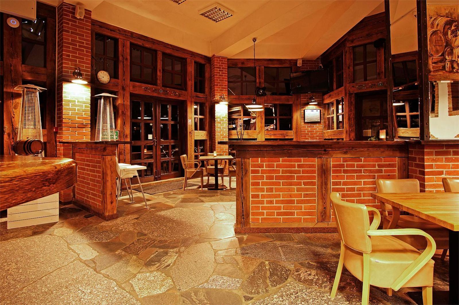 Hotel Szymbark Exterior foto